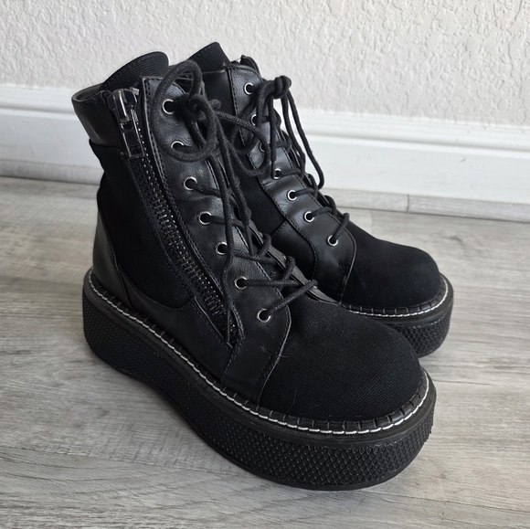 DEMONIA Emily 114 Black Canvas 2" Platform Punk Goth Ankle Boots  Size 9 - Picture 2 of 8